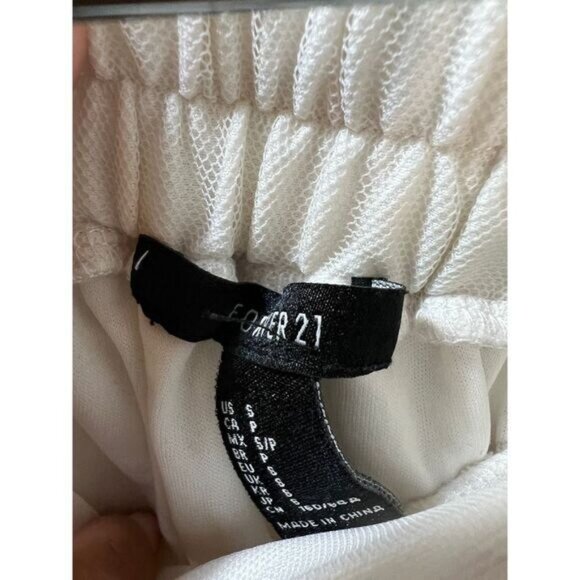 Forever 21 Beige Embroidered Lace Overlay Skirt‎ With Elastic Waistband S - Picture 5 of 5